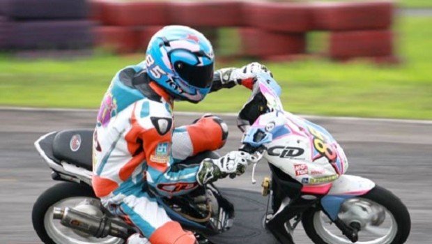 Rahasia Honda Beat Melibas Rivalnya Di Kelas Matic 130 cc Rahasia Honda Beat Melibas Rivalnya Di Kelas Matic 130 cc