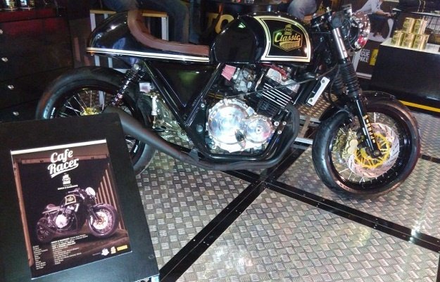 Modifikasi Cafe Racer Hasil Karya Anak SMK Tampil di JFK 2015